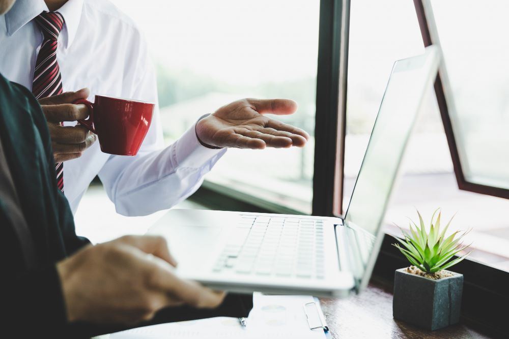 خدمات الأعمال - business services
